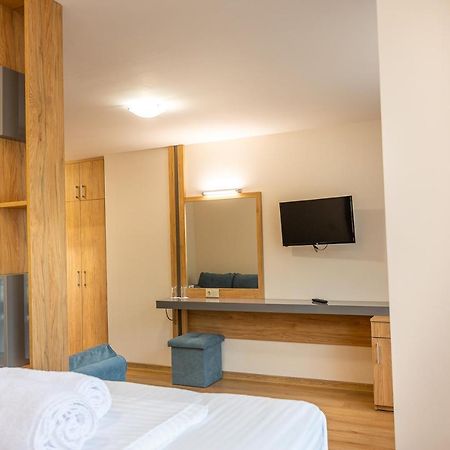 Eco Hotel Momata Kolarovo Eksteriør billede