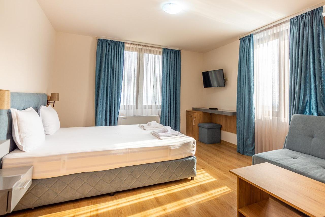 Eco Hotel Momata Kolarovo Eksteriør billede